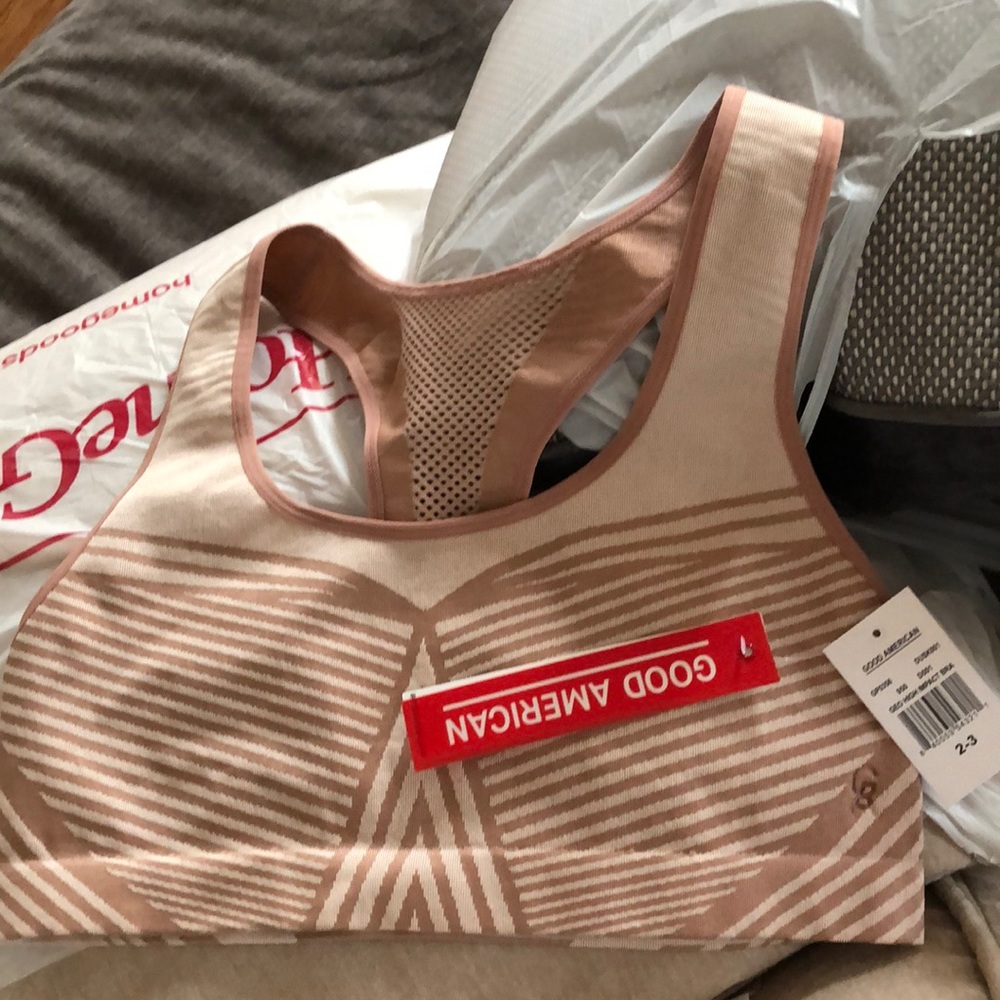 GOOD AMERICAN SPORTS BRA NWT